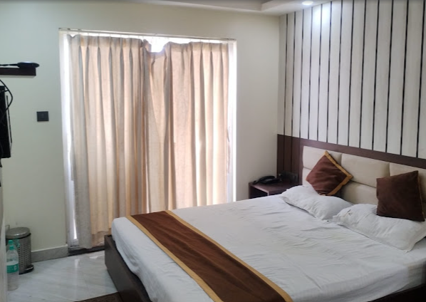 Deluxe Double Room View 3